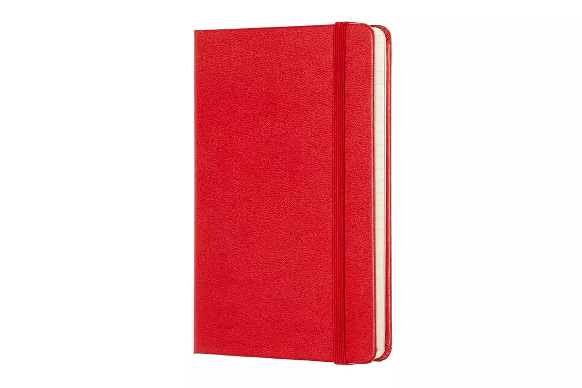 Een Moleskine Classic Squared Hardcover Notebook Pocket Red koop je bij Moleskine.nl